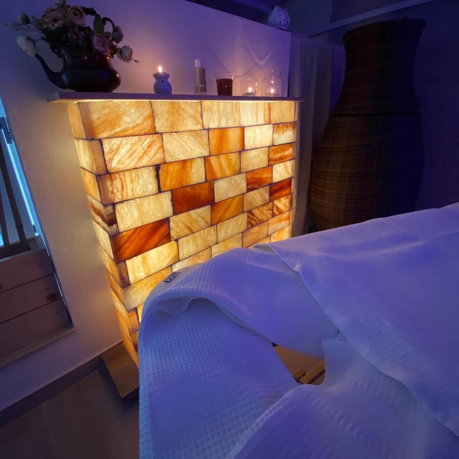 Апартаменты Panta Rei Wellness & Charme Монополи Экстерьер фото